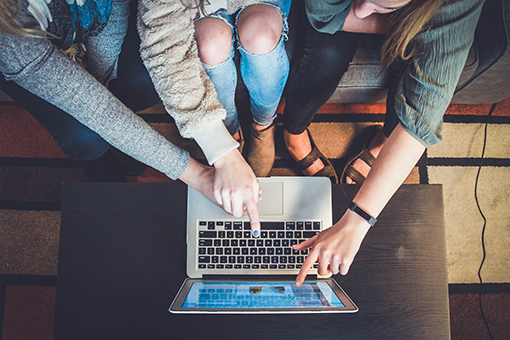 Community manager para redes sociales de empresas en Sevilla